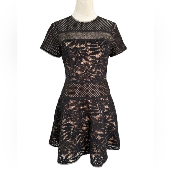 BCBGMaxAzria leaf lace skater short sleeve black Eleanor dress - Picture 3 of 9